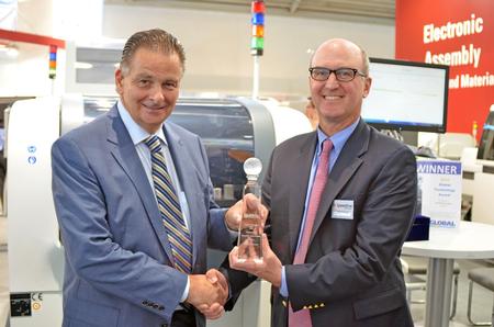Speedline Technologies’ Mark Clemons, Business Unit Manager accepts the Global technology Award for the new MPM Edison printer.